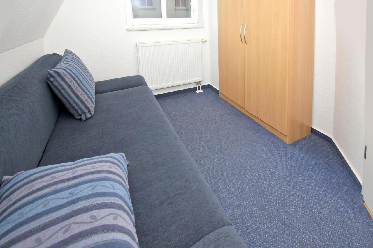 Hafennahe Ferienwohnung Mit Balkon Und Meerblick - Hafenhaeuser Wiek Wohnung 13 Wiek auf Rügen Екстериор снимка